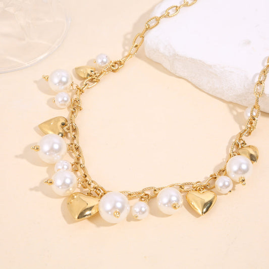 Collier breloques perles et cœurs