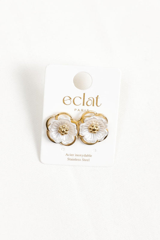 Boucles d'oreilles fleur nacre