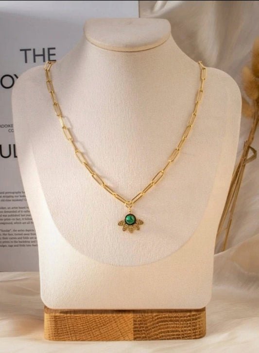Collier fleur verte