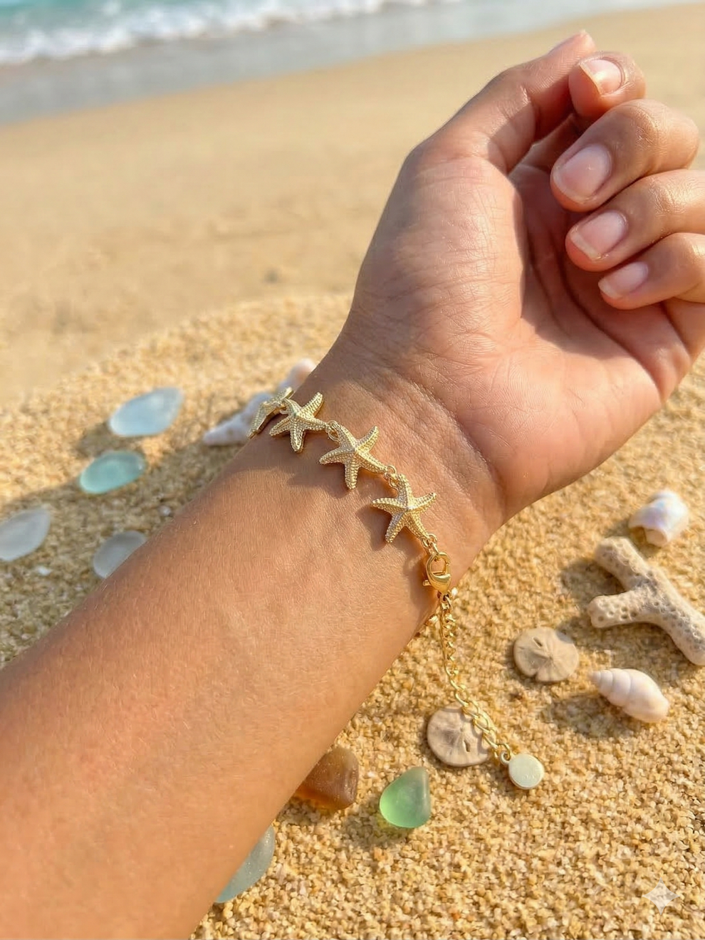 Bracelet doré étoile de mer effet relief