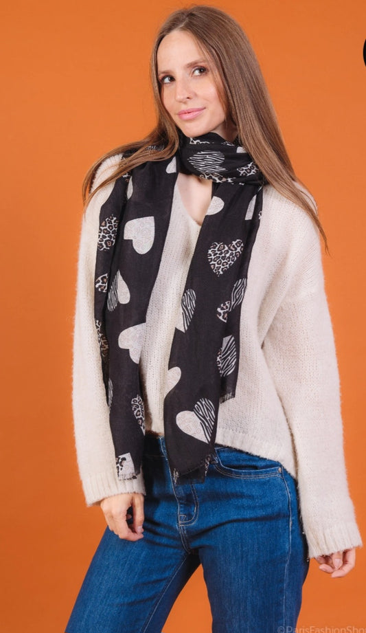 Echarpe imprimé coeur leopard