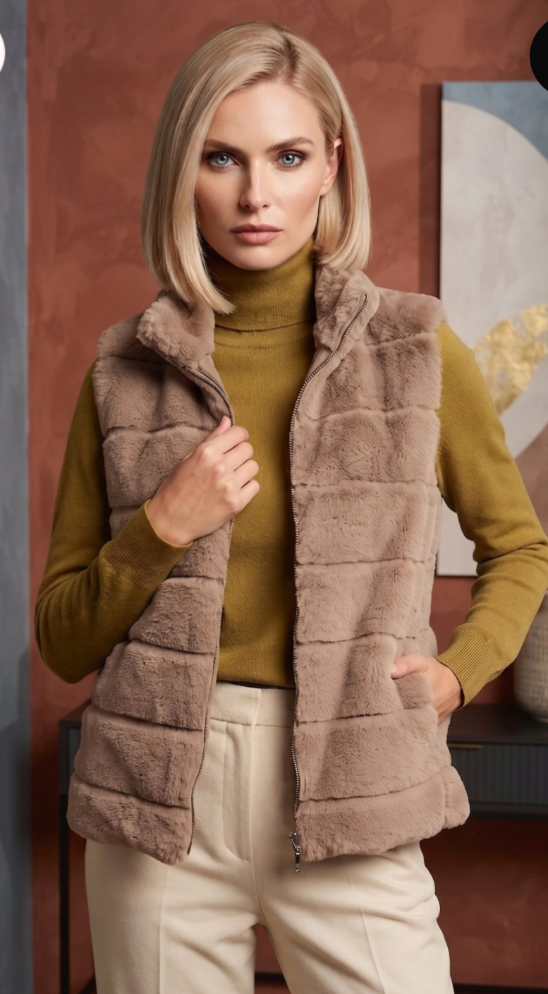 Gilet fourrure sans manches taille 42-46